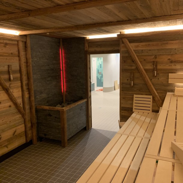 bild7 sauna stary piec na drewno sauna ławka oświetlenie wellness obiekt budowa aqua zabawa kirchlengern ogień lodowa sauna grupa