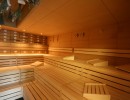 bid2 sauna hierbas iluminación moderno banco banco listones perfil madera construcción planta bienestar bergland baños termales bad endbach fuego hielo sauna grupo