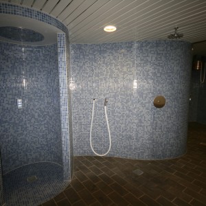 photo ronde douche installation construction bien-être cabriosol pegnitz feu glace sauna groupe