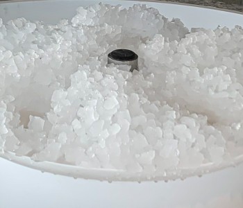 fuente de hielo referencia corian instalación planta construcción foto