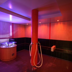 foto bagno turco illuminazione costruzione impianti progettazione impianti wellness spa sauna progetto franken therme bad windsheim fuoco e ghiaccio wellness spa group gmbh