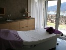 foto11 lettino sala massaggi bellezza mobili costruzione struttura wellness hotel tegernsee fire ice sauna group