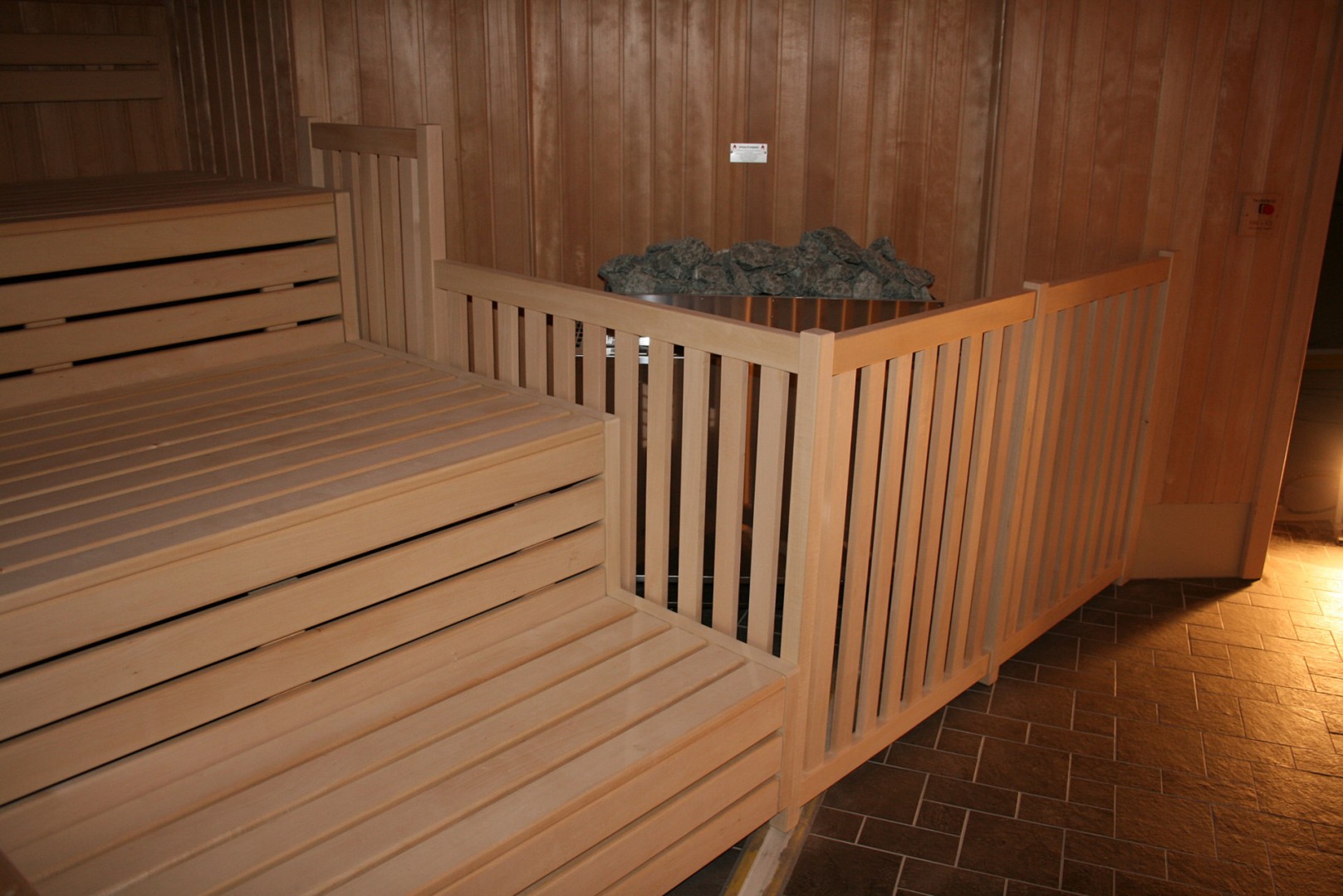 photo sauna lattes de bois four construction d