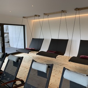 foto ruheraum spa wellnessliegen schaukeln anlagenbau anlagenplanung wellness spa moebel liegen sauna projekt tannenhof hotel feldberg fire u ice wellness spa group gmbh foto ruheraum spa wellnessliegen schaukeln anlagenbau anlagenplanung wellness spa moebel liegen sauna projekt tannenhof hotel feldberg fire u ice wellness spa group gmbh
