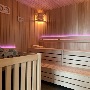 Foto fínska sauna drevená breh brehy osvetlenie rastlinná rastlina plánovanie rastlín Wellness kúpele leží sauna projekt Tannenhof hotel Feldberg Fire U ľadové kúpeľné kúpele GMBH GMBH Foto fínska sauna drevená breh brehy osvetlenie rastlinná rastlina plánovanie rastlín Wellness kúpele leží sauna projekt Tannenhof hotel Feldberg Fire U ľadové kúpeľné kúpele GMBH GMBH