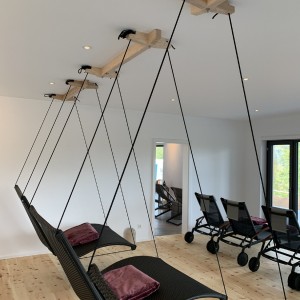 foto ruheraum spa wellnessliegen schaukeln anlagenbau anlagenplanung wellness spa moebel liegen sauna projekt tannenhof hotel feldberg fire u ice wellness spa group gmbh foto ruheraum spa wellnessliegen schaukeln anlagenbau anlagenplanung wellness spa moebel liegen sauna projekt tannenhof hotel feldberg fire u ice wellness spa group gmbh